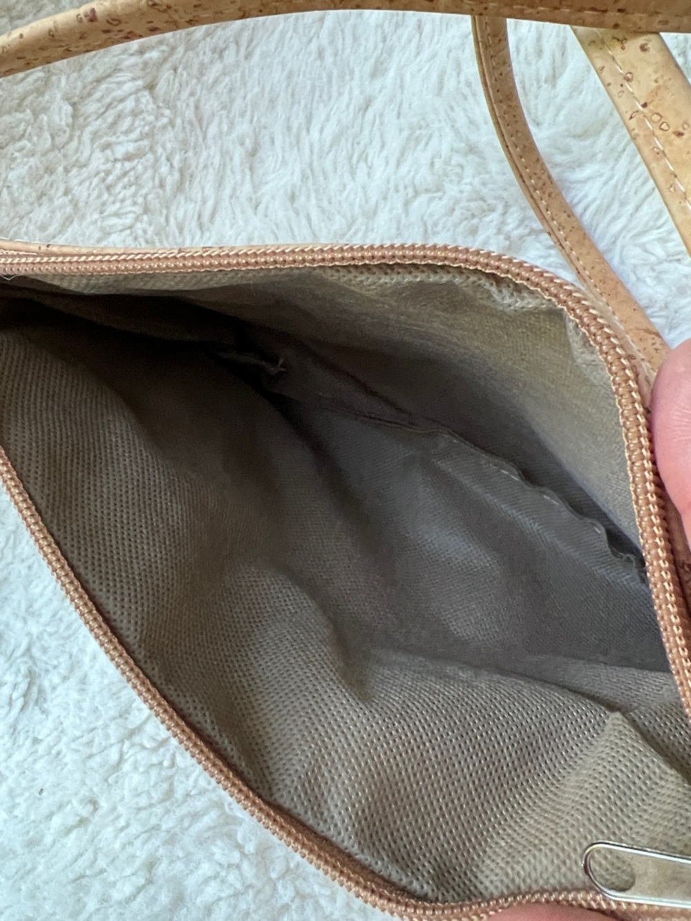 Vegan Sustainable Cork Crossbody Shoulder Bag Purse - Picture 4 of 5